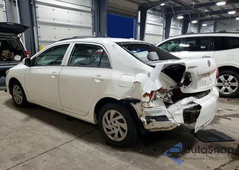 2010 Toyota Corolla Base z USA, uszkodzony, nr VIN 2T1BU4EE1AC328480